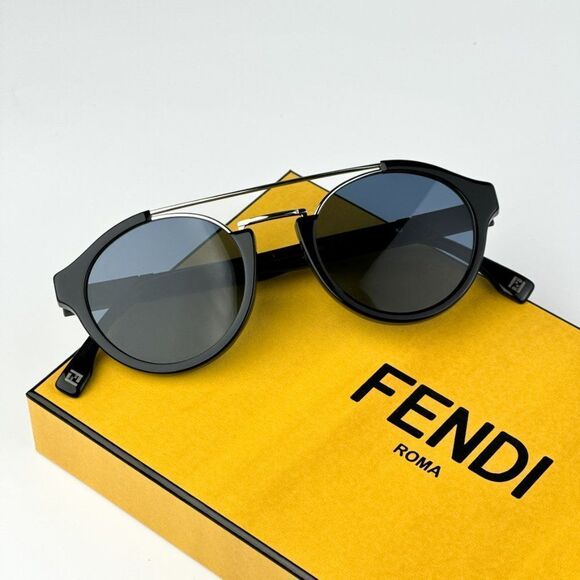 NEW Fendi FE40058U 01V Black Blue Unisex Round Sunglasses - Picture 1 of 14